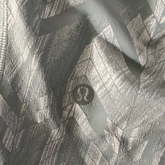 LULULEMON high rise light green shorts size 4 - Picture 6 of 7